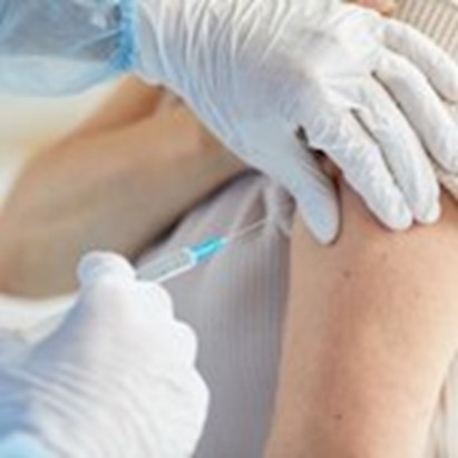 Vaccini Covid. Rigonfiamento linfonodi seno effetto non segnalato da rapporti Aifa. Ministero: “Per questo campagna informativa non è necessaria”
