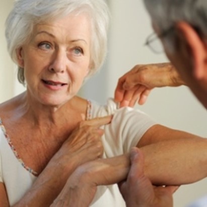 Osteoporosi. Quattro donne su dieci abbandona bisfosfonati per effetti collaterali