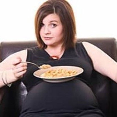 Troppi grassi in gravidanza fanno aumentare il tessuto adiposo dei nascituri