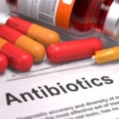 Antibiotici. Presi in gravidanza raddoppia il rischio di malattie infiammatorie croniche intestinali per il bambino
