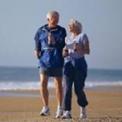 Le donne vivono più degli uomini ma sono meno gli anni vissuti in buona salute e senza limitazioni rispetto ai maschi. I dati Eurostat