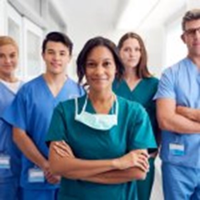 Fabbisogni formativi delle Professioni sanitarie 2023-2024. Dai medici agli infermieri in tutto oltre 75 mila posti tra formazione di base e magistrale