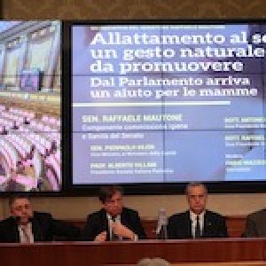 08-allattamento-seno-5-stelle